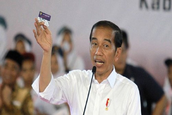 Jurus Janji Jokowi Gaet Suara Milenial lewat Kartu Prakerja