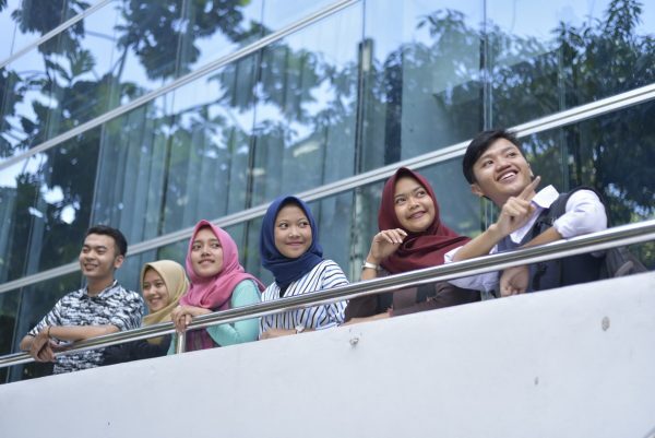 Memilih Universitas Swasta Bandung dengan Program Beasiswa yang Melimpah