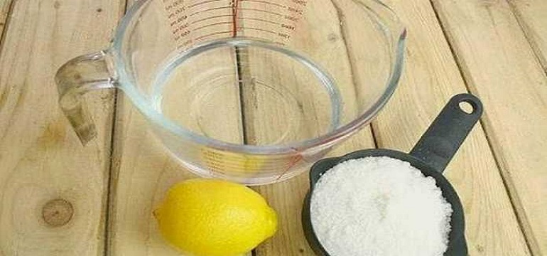 Scrub Alami yang Mudah Dibuat untuk Mencerahkan Kulit
