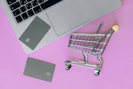 Perbedaan E-Commerce, Social Commerce, dan Marketplace