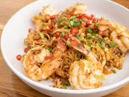 Menu Makan Siang: Resep Mi Goreng Udang Enak & Gurih