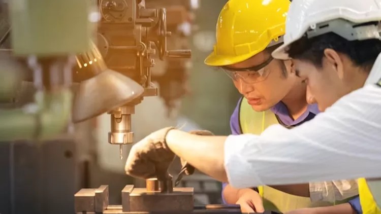 Kenapa Memilih Program Studi Teknik Mesin dengan Akreditasi Unggul Itu Penting?