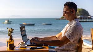 Digital Nomad Pekerjaan Impian Banyak Anak Muda
