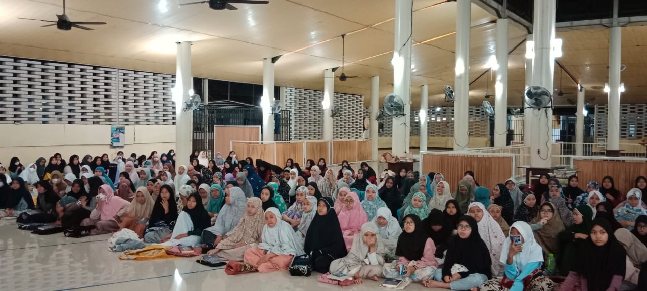 Pengawasan Kualitas Makanan di Sistem Catering Pesantren untuk Sarapan Sehat di Boarding School Al Masoem Bandung