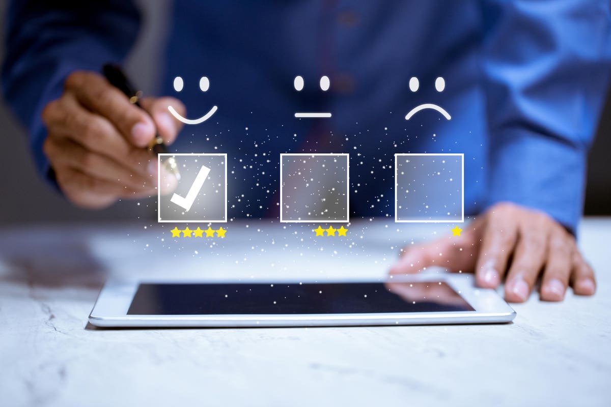 Alat Reputasi Online Terbaik 2025: Pilihan Profesional untuk Pantau Citra Digital