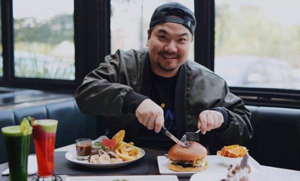 Meningkatkan Penjualan dengan Promosi Efektif melalui Strategi Sosmed Bisnis Kuliner di RajaKomen.com