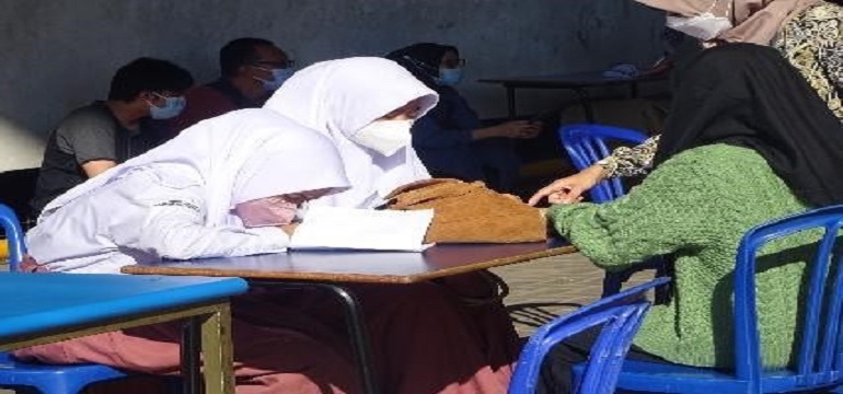 Menggali Makna Keseharian: Tantangan dan Dinamika Santriwati di Pondok Pesantren Putri