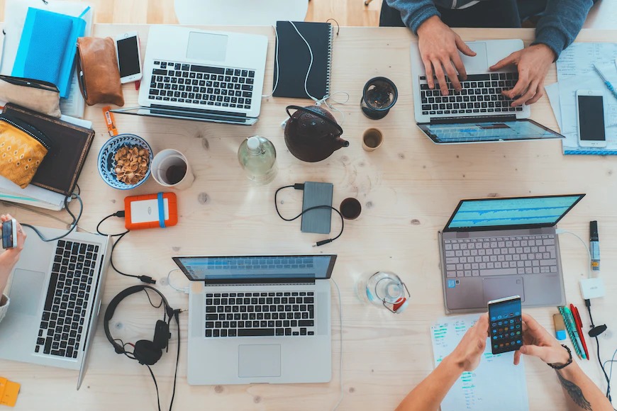 Diversifikasi Layanan dalam Bisnis Jasa Digital Tanpa Kehilangan Fokus