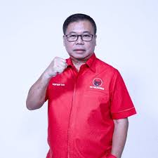 Mengenal Sofyan Tan, Dokter Humanis yang Kini Jadi Wajah PDI-P di Sumatera Utara